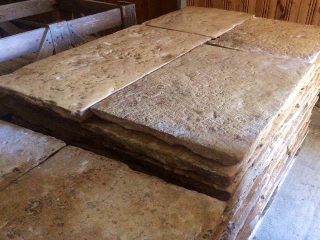 ANTIQUE STONE FLOORS 5 CM THICK