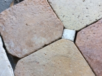 ANTIQUE CABOCHONS EN TERRE CUITE ANTIQUE CABOCHONS EN TERRE CUITE