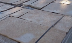 Pierre de Bourgogne ancienne (main refait) Pierre de Bourgogne ancienne (main refait)